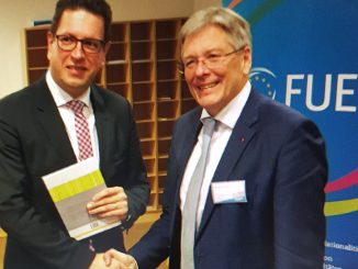 LH Peter Kaiser und Lorant Vincze (Präsident der FUEN) Brüssel, am 1.10.2017